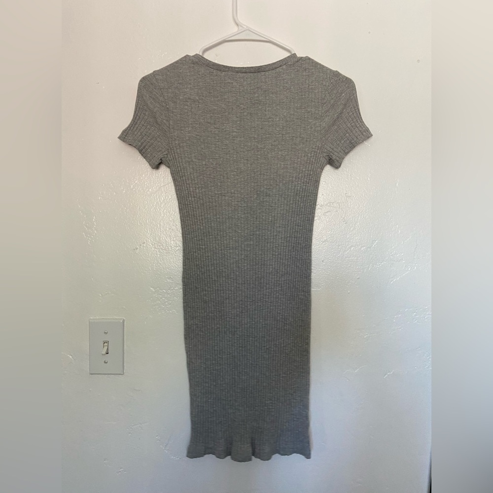 H&M S Grey Ribbed Mini Dress - Picture 2 of 3
